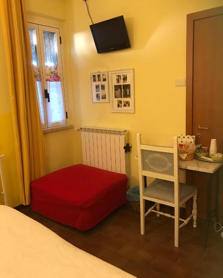 B&B La Sciguetta Magenta Exterior photo